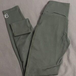 Bombshell Sportswear Mid Rise leggings